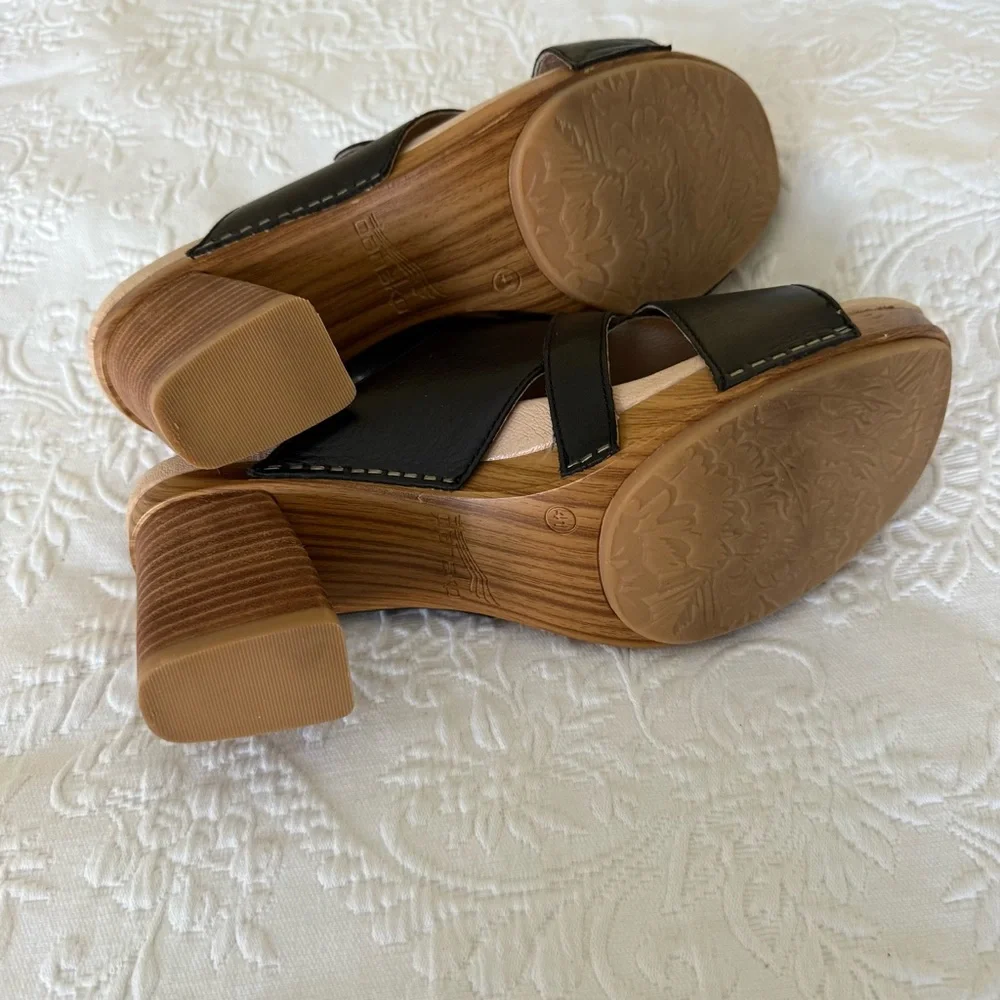 Dansko Amy Slide Black Leather Slide Sandals size 10.5